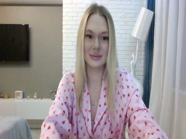 Live sex webcam photo for GinnaGerson #273370763