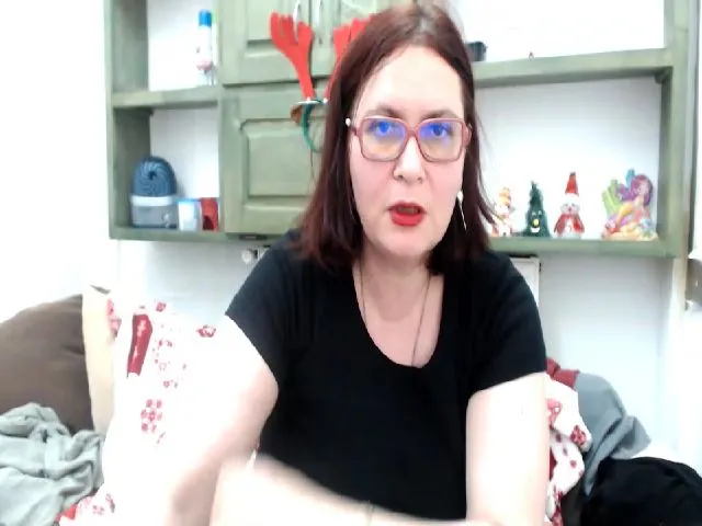 Live sex webcam photo for GinnaMature #271840071