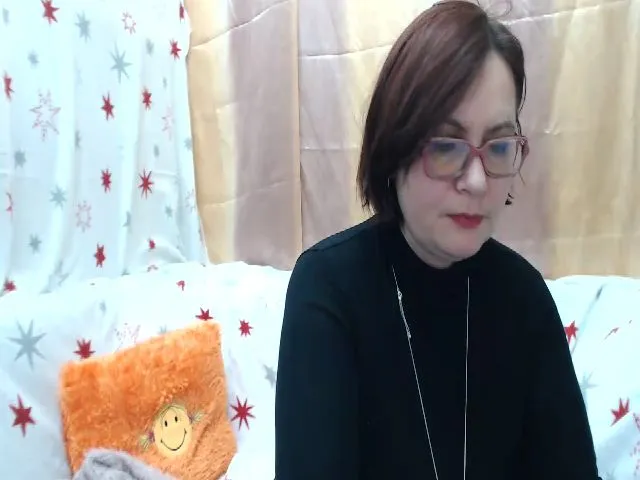 Live sex webcam photo for GinnaMature #272384866