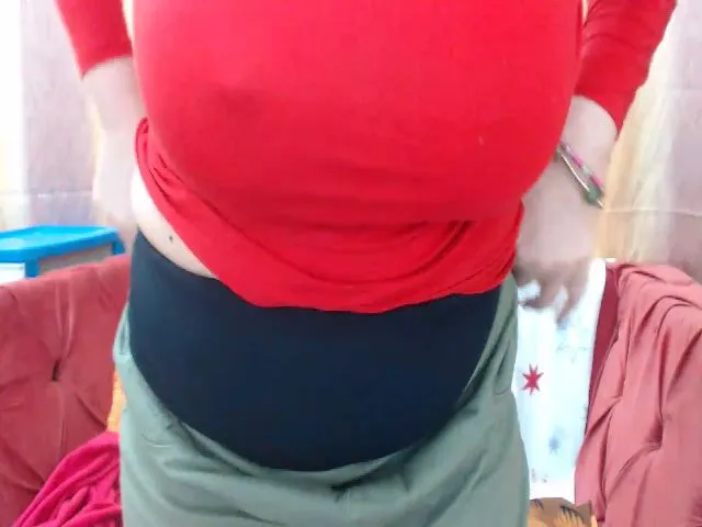Live sex webcam photo for GinnaMature #273243043