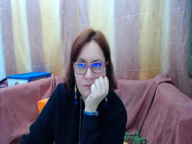 Live sex webcam photo for GinnaMature #274733609
