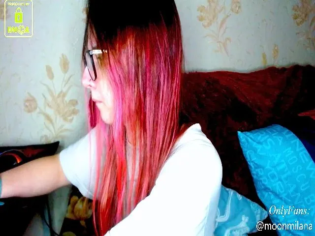 Live sex webcam photo for GirlGrace #272442009