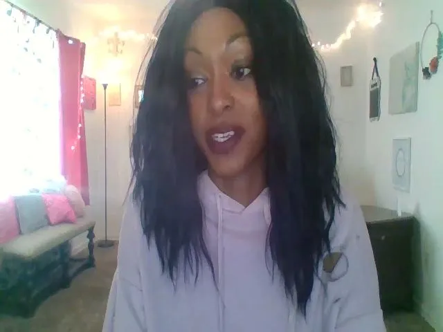 Live sex webcam photo for GirlNextD00r3 #272310268