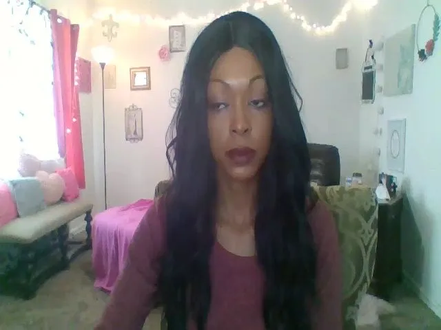 Live sex webcam photo for GirlNextD00r3 #272635129