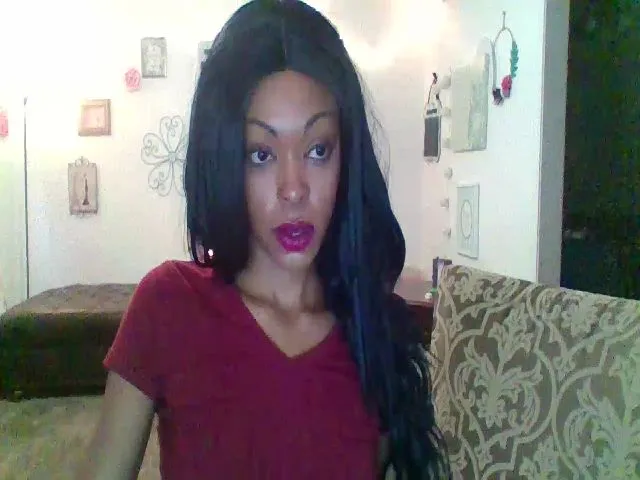 Live sex webcam photo for GirlNextD00r3 #272888209