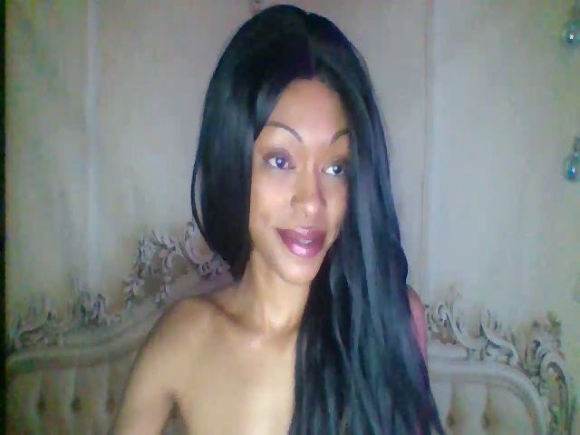 Live sex webcam photo for GirlNextD00r3 #272937835