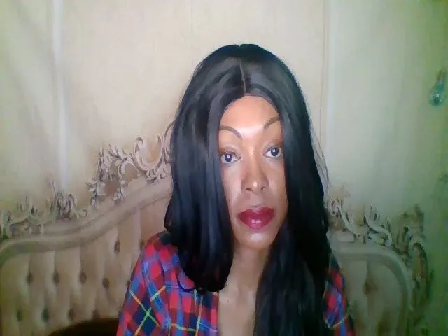 Live sex webcam photo for GirlNextD00r3 #272945466