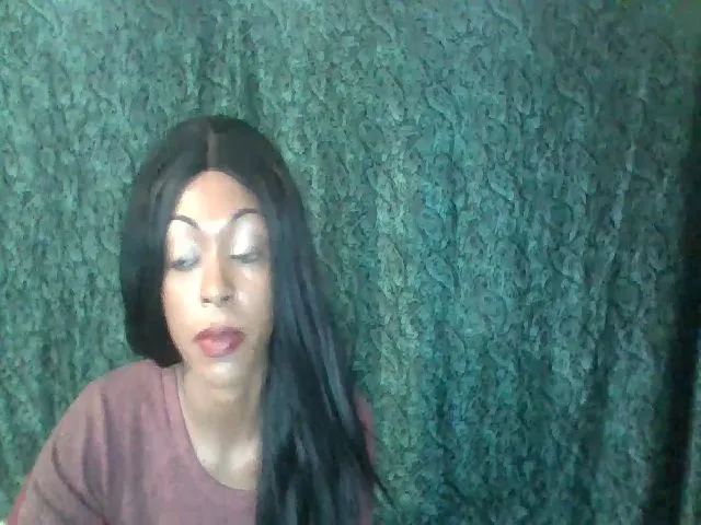 Live sex webcam photo for GirlNextD00r3 #272975819