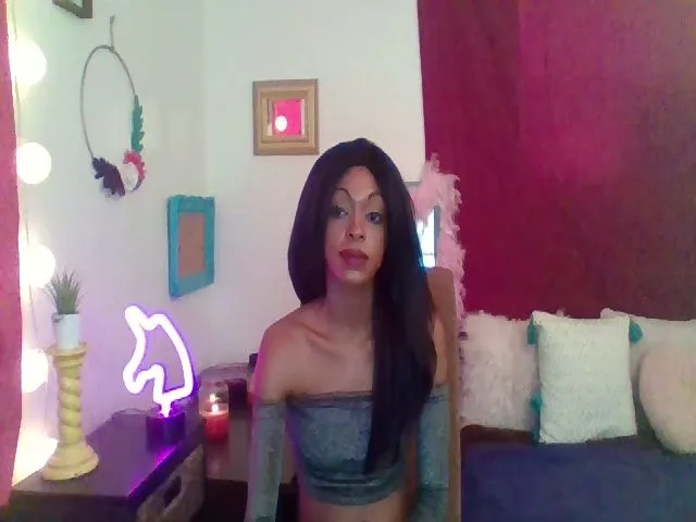 Live sex webcam photo for GirlNextD00r3 #273430398