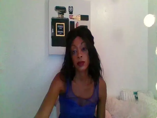 Live sex webcam photo for GirlNextD00r3 #274294985