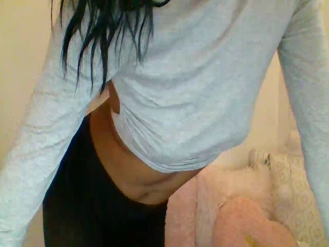 Live sex webcam photo for GirlNextD00r3 #274312250