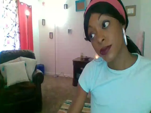 Live sex webcam photo for GirlNextD00r3 #274426356