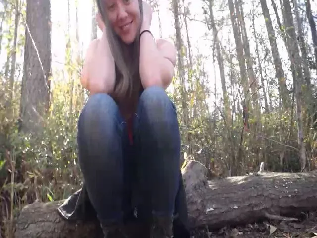 Live sex webcam photo for GirlOffGrid #272362431