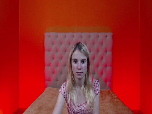 Live sex webcam photo for Girl_Summer1 #271791122