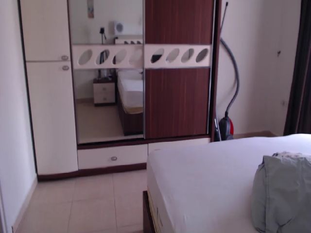 Live sex webcam photo for Girl_squirt_ #272980124