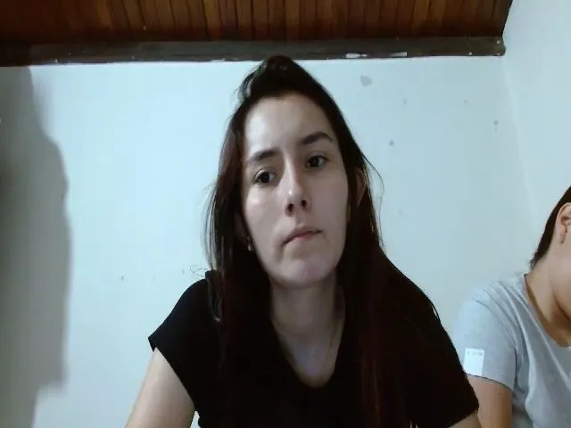 Live sex webcam photo for Girlhot29 #272382119