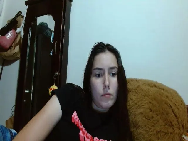 Live sex webcam photo for Girlhot29 #273029680