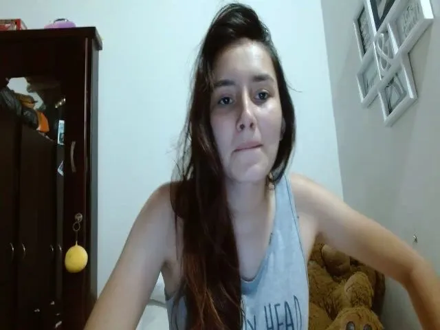 Live sex webcam photo for Girlhot29 #273265355