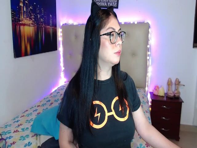 Live sex webcam photo for Gisell_evans #273169600