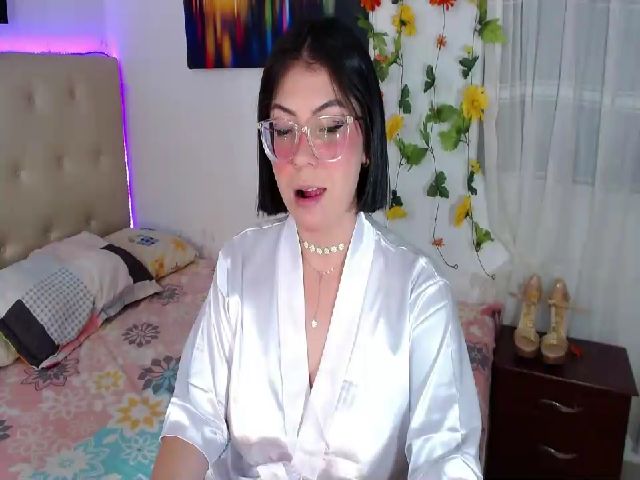 Live sex webcam photo for Gisell_evans #274182538