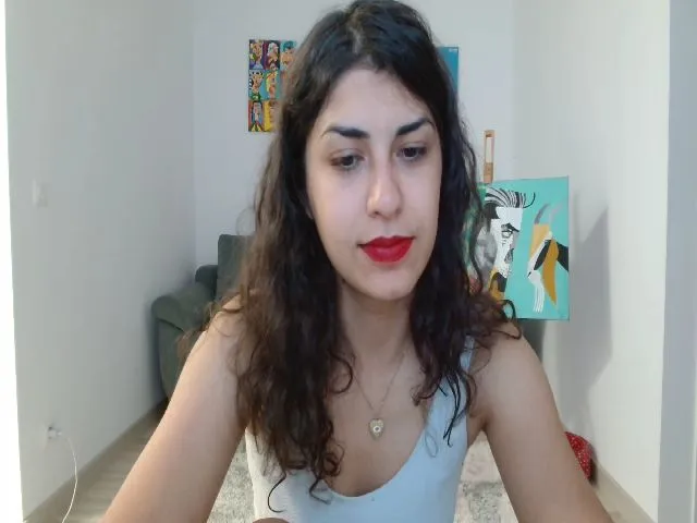 Live sex webcam photo for GiselleH #273741791