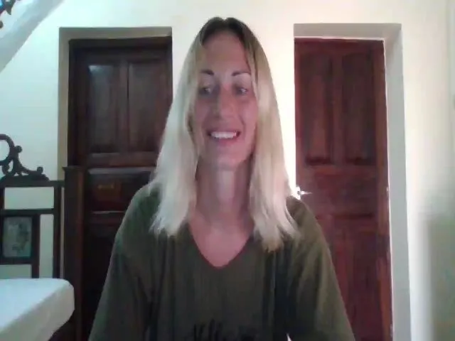 Live sex webcam photo for Glamkisssa #272265014