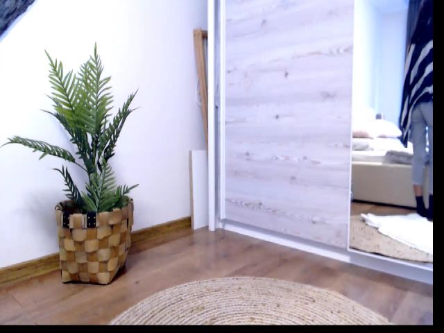 Live sex webcam photo for Glamorousbae #272188269