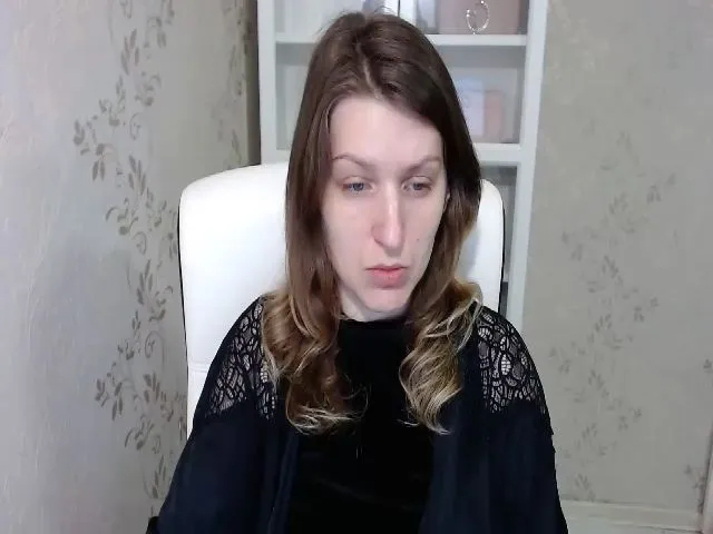 Live sex webcam photo for GlamyWife #271702416