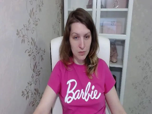 Live sex webcam photo for GlamyWife #271732496
