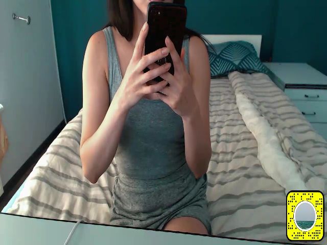 Live sex webcam photo for Glori__Si #274175114