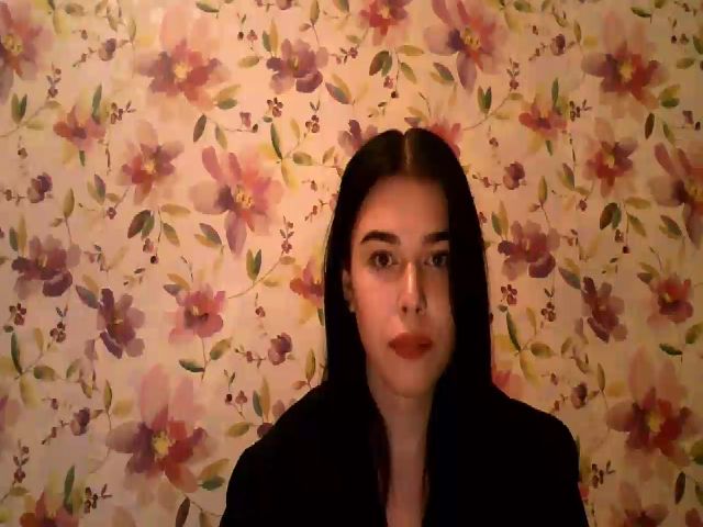 Live sex webcam photo for GloriaPink #273565271