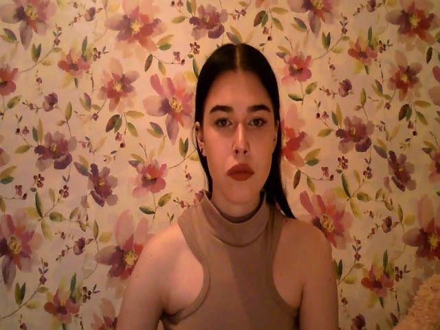 Live sex webcam photo for GloriaPink #273574633