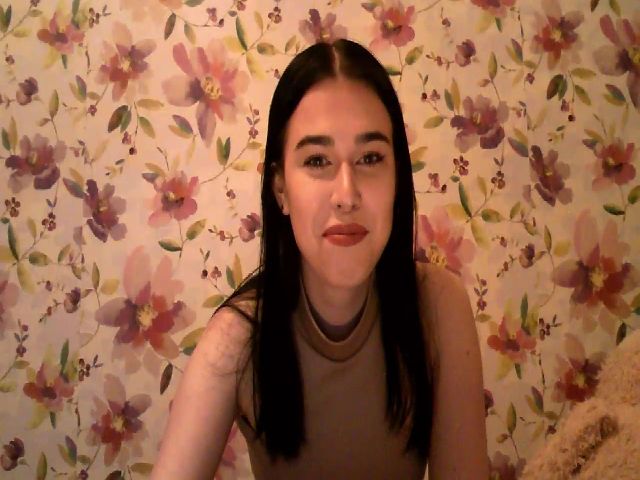 Live sex webcam photo for GloriaPink #273582036