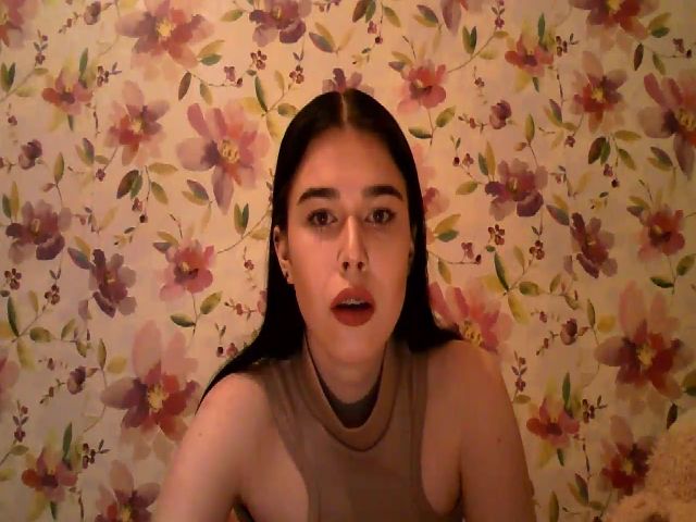 Live sex webcam photo for GloriaPink #273583594