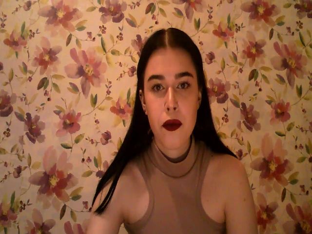 Live sex webcam photo for GloriaPink #273628152
