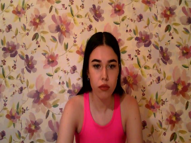 Live sex webcam photo for GloriaPink #273890267