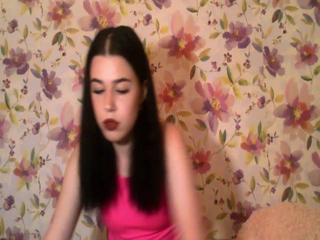 Live sex webcam photo for GloriaPink #273951367