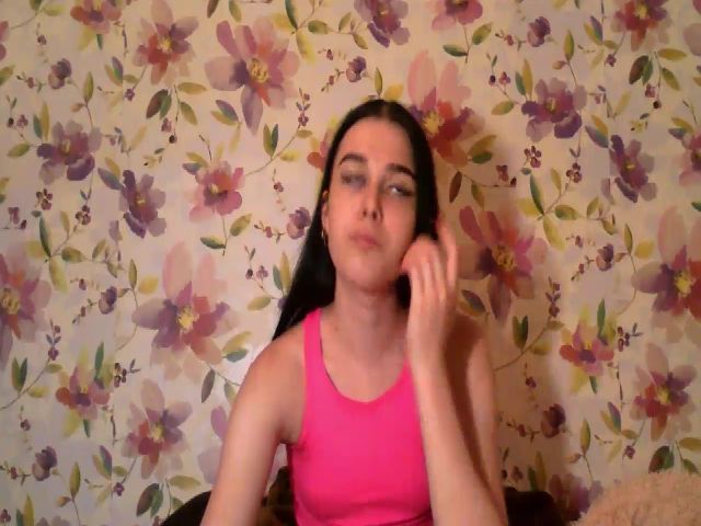 Live sex webcam photo for GloriaPink #274035992