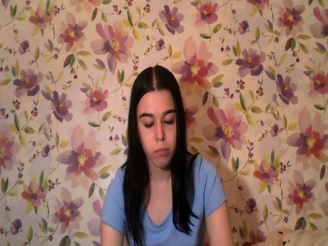 Live sex webcam photo for GloriaPink #274047118