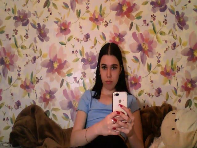 Live sex webcam photo for GloriaPink #274047601