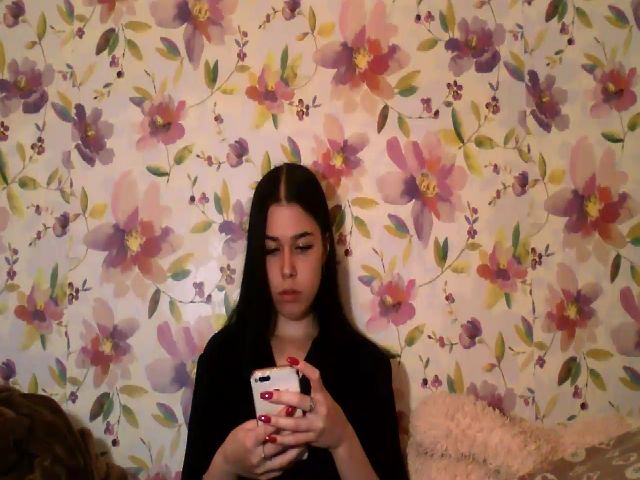 Live sex webcam photo for GloriaPink #274108807