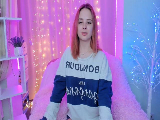 Live sex webcam photo for Gloria_grey_ #271832734