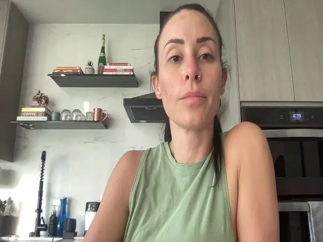Live sex webcam photo for Glutefit #272363378