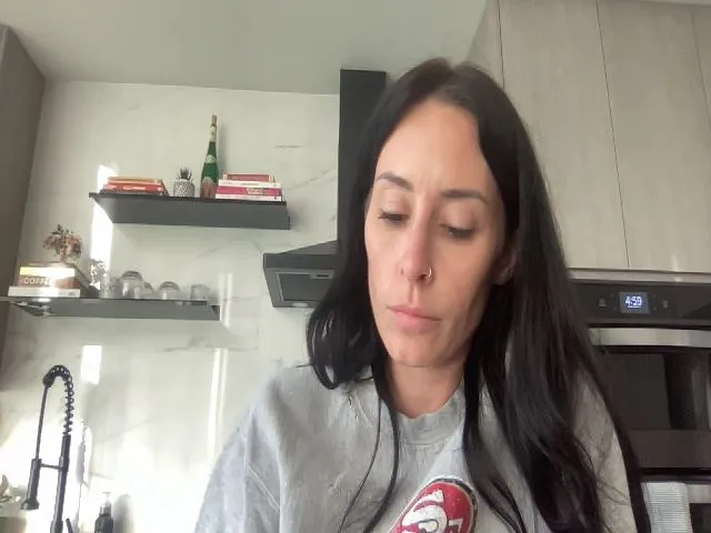 Live sex webcam photo for Glutefit #272415047