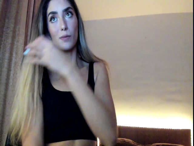 Live sex webcam photo for Goddeesss #271767158