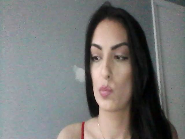 Live sex webcam photo for Goddess444 #273385500