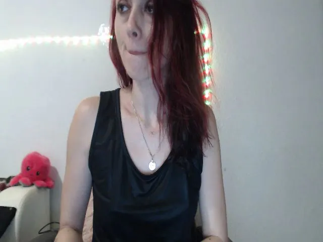 Live sex webcam photo for GoddessElisa #272056640