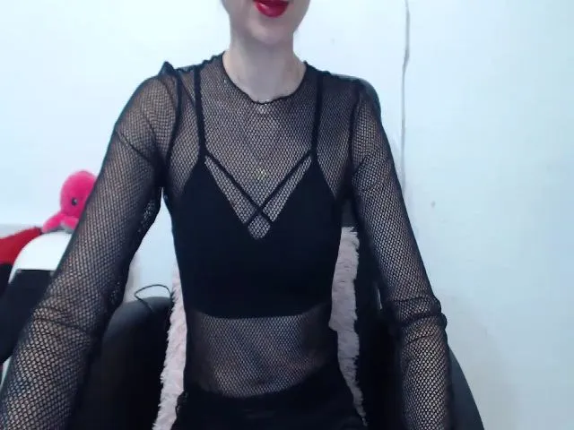 Live sex webcam photo for GoddessElisa #272199941