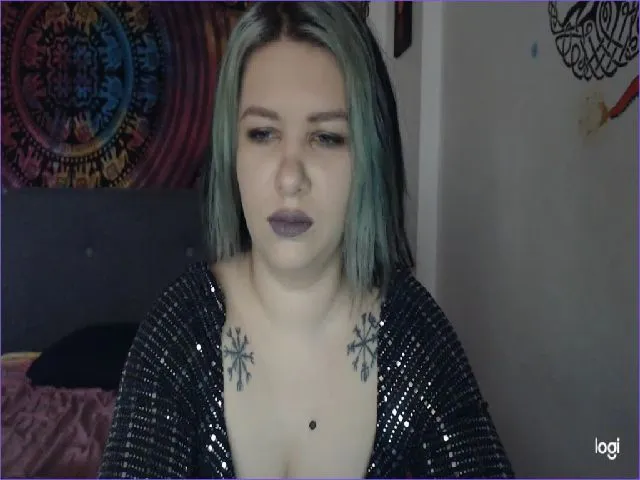 Live sex webcam photo for GoddessEmma #272538396