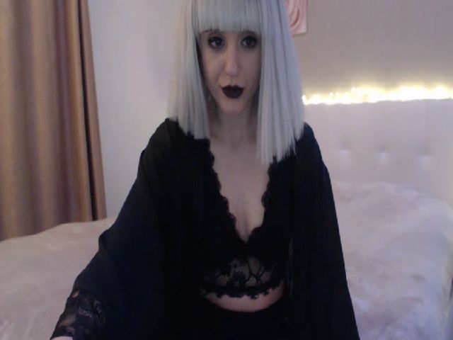 Live sex webcam photo for GoddessKasyia #272919713